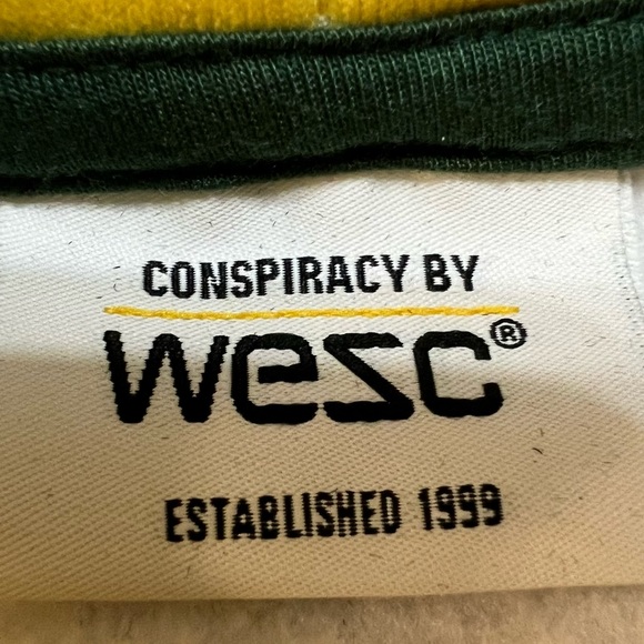 WESC Mike Topography Hoodie in Green & Yellow Abstract Stripe Print. Medium. - Picture 3 of 12